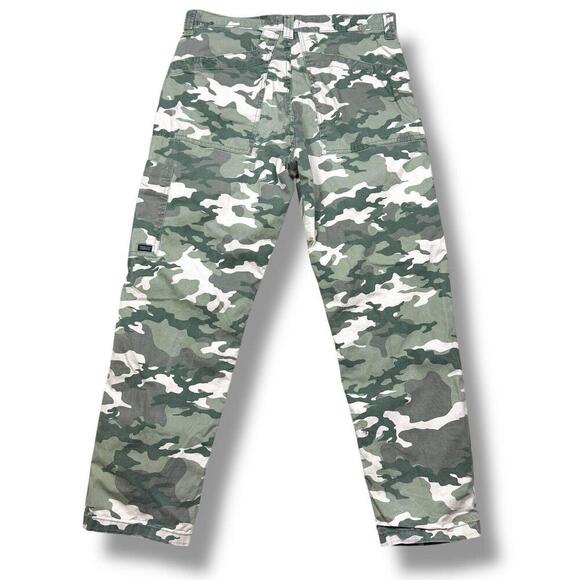 Levi's Signature Women’s Cargo Pants Camouflage Canvas Straight Leg Taper Casual - Picture 5 of 10
